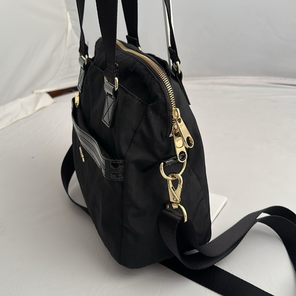 Kipling Dolan black nylon convertible crossbody handbag with patent leather trim - Picture 3 of 13